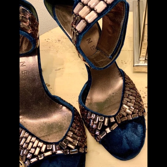 LAST CALL! CELINE PARIS 38.5 Crystal Ankle Strap Evening Pumps - Picture 4 of 10